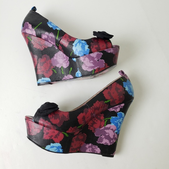 Betsey Johnson Shoes - Betseyville Floral Peep Toe Platflorm Wedges